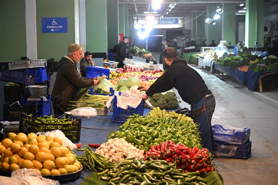 Mevlana Mahallesi, Kapalı Semt Pazarına Kavuştu