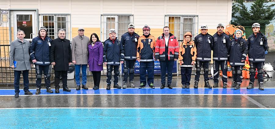 6 Şubat’In Yıl Dönümünde Gaziosmanpaşa’Da Deprem Tatbikatı