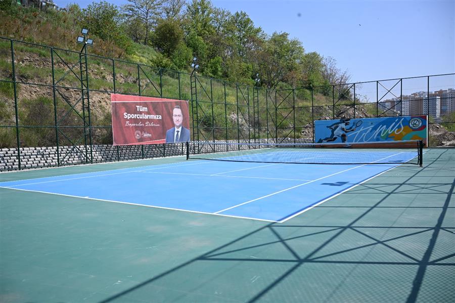 Feviz Çakmak Mahallesi’Ne Futbol Sahaları Ve Tenis Kortu Yapıyoruz